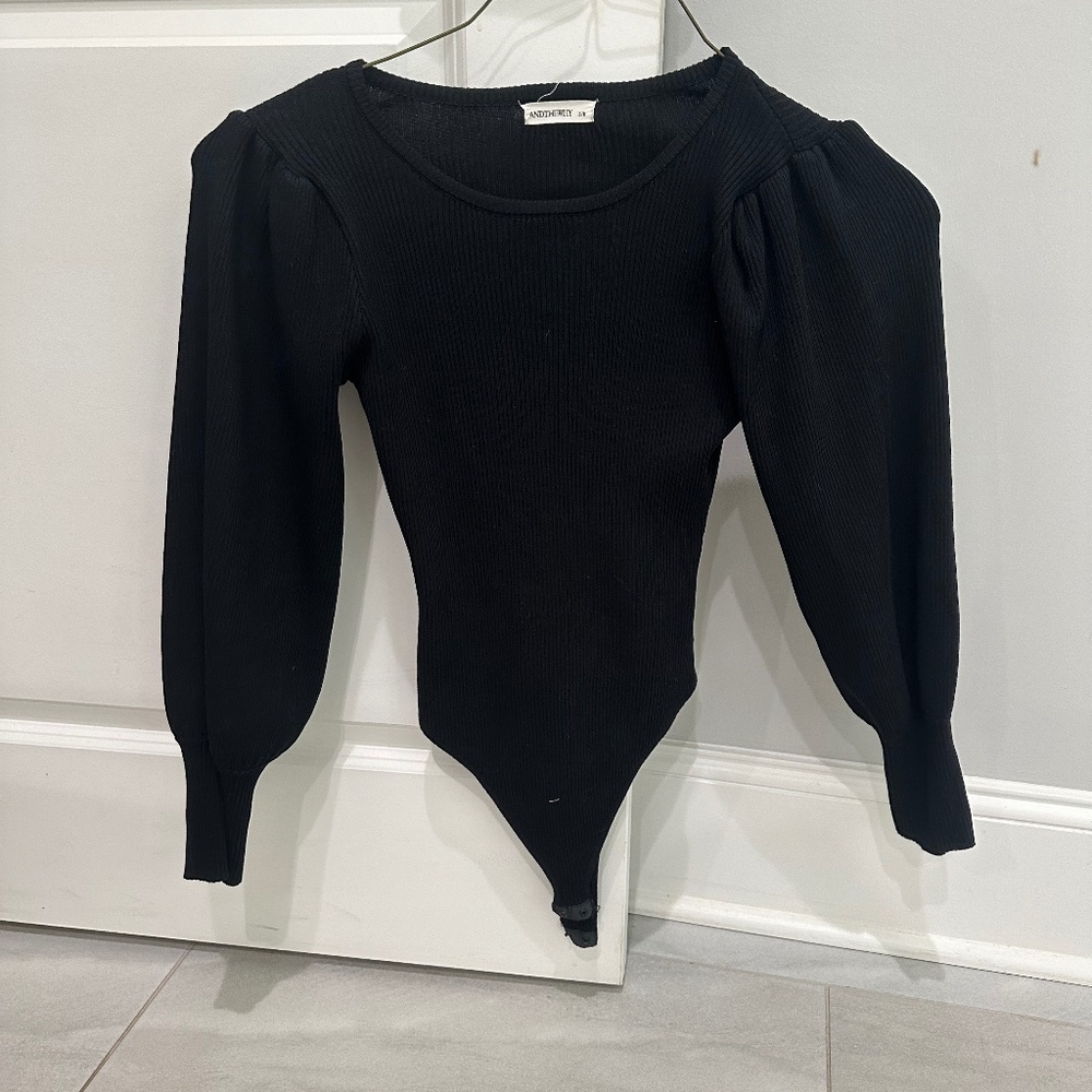 black long sleeve bodysuit size s/m